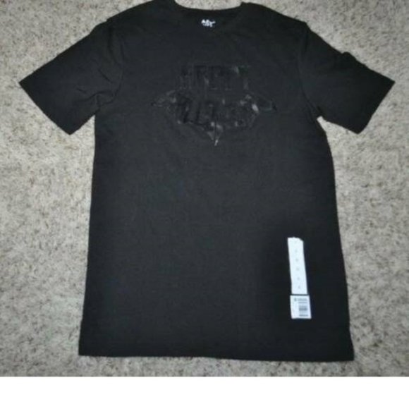 Halloween Shirt Small Black Bat HAPPY HALLOWEN Short Sleeve Crew Neck Tee Mens - Picture 1 of 3